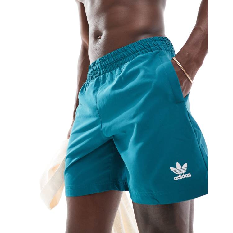 adidas Originals – adicolor Essentials – Robuste Badeshorts in