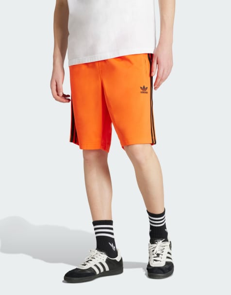 adidas Originals – Adicolor Firebird – Shorts in Impact Orange/Schwarz - view 1