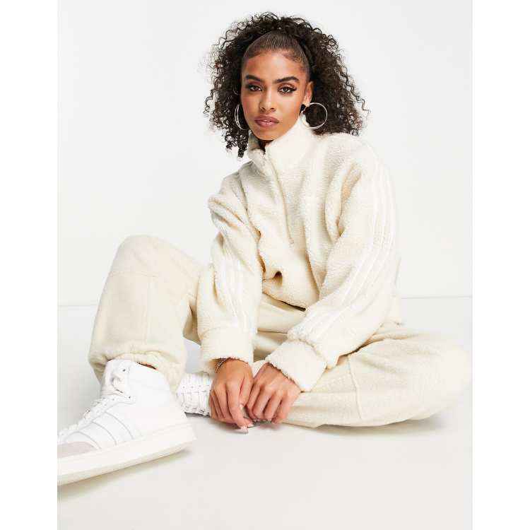 adidas Originals adicolor half zip fleece in white | ASOS