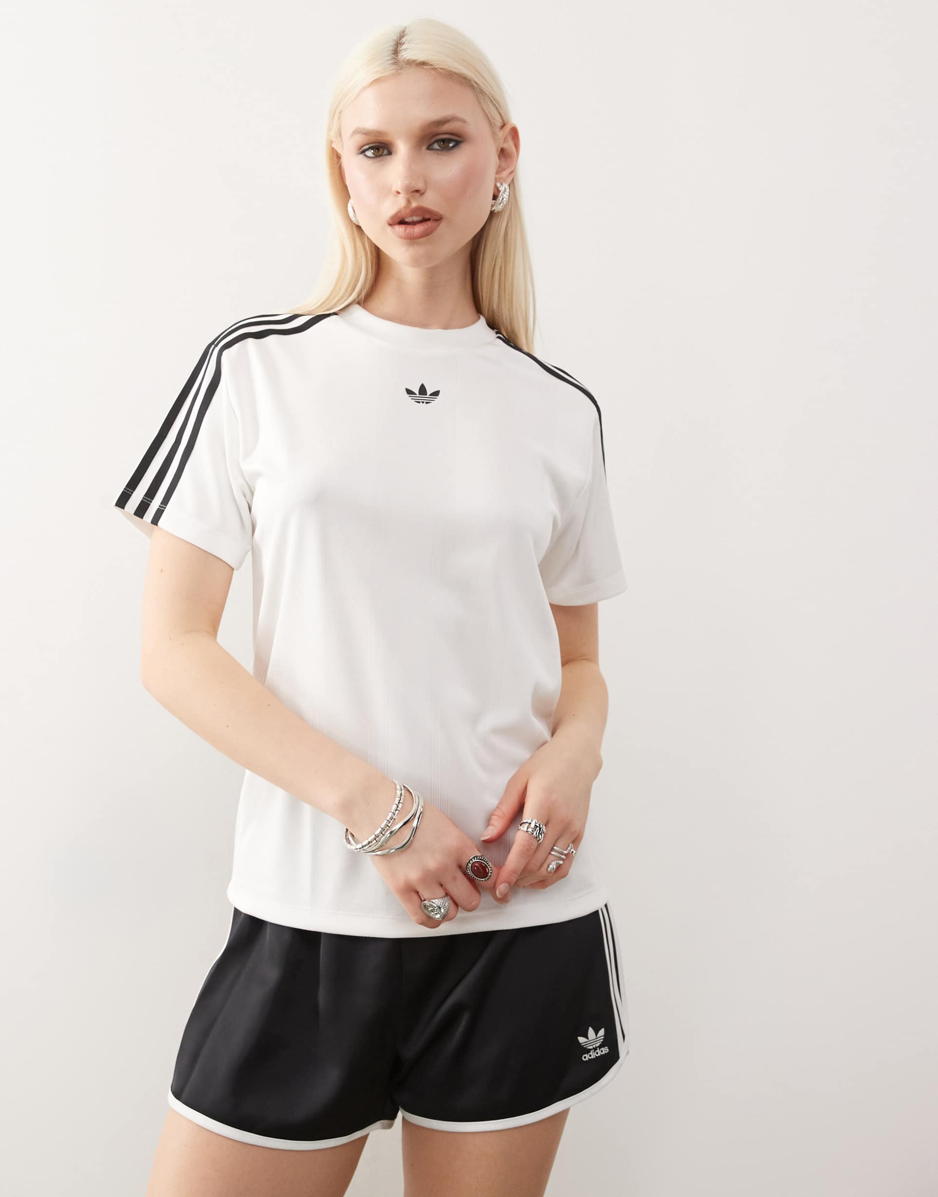 adidas originals adicolor jacquard t-shirt in white