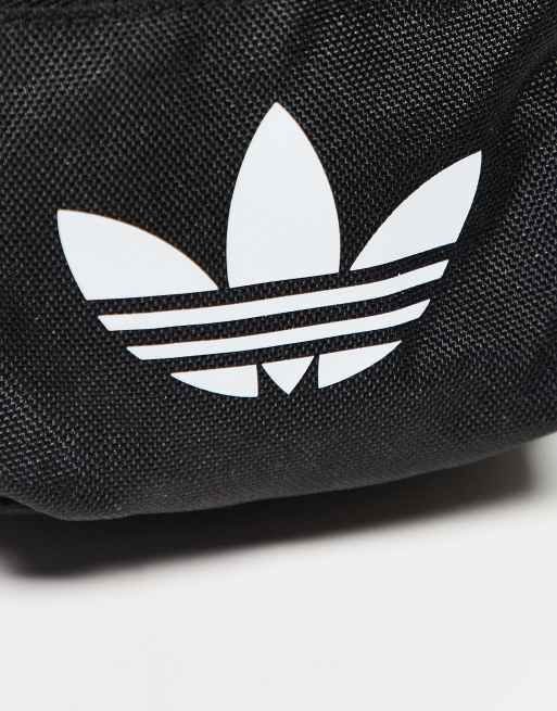 adidas Originals – Adicolor – Klassische Festival-Tasche in Schwarz und Weiß, 2 von 3
