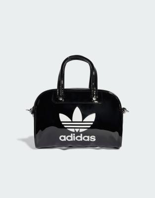 adidas Originals - Adicolor - Kleine Bowling-Tasche in Schwarz