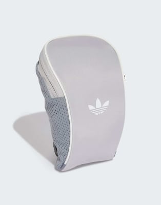 adidas Originals - Adicolor - Kleine Tasche in Grau und Weiß