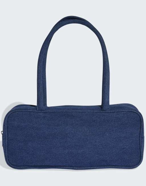 adidas Originals – Adicolor – Längliche Pilotentasche in hellem Jeansblau, 2 von 4