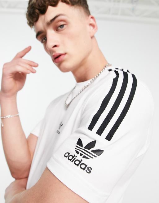 Lock up cheap tee adidas