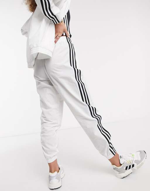 adidas Originals Adicolor Locked up Wei e Sporthose mit Logo