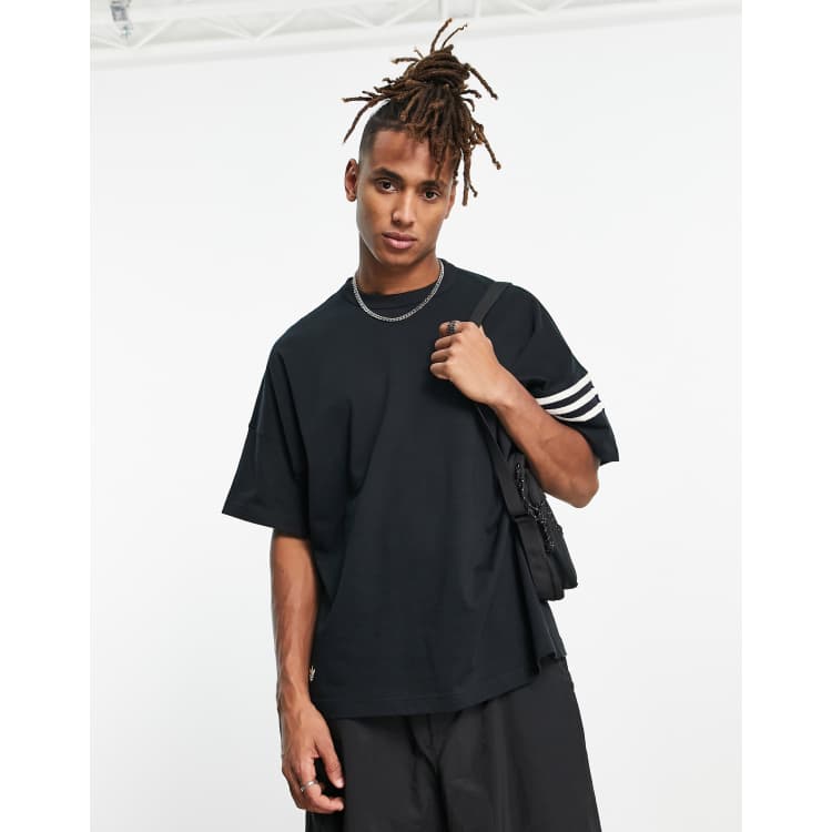 adidas originals Adicolor Neuclassics T-shirt−アイボリー adidas Originals adicolor Neuclassics T-shirt in off-white