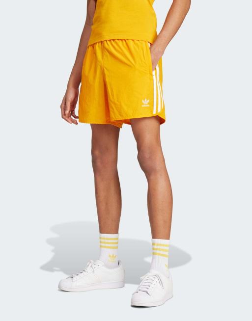 adidas Originals - Adicolor - Orange og klassiske løbeshorts