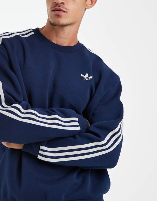 adidas Originals – Adicolor – Oversize-Sweatshirt in Night Indigo mit Rundhalsausschnitt und den 3 Streifen in Grey Two, 5 von 5