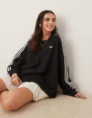 adidas Originals - Adicolor - Oversize-Sweatshirt in Schwarz mit 3 Streifen