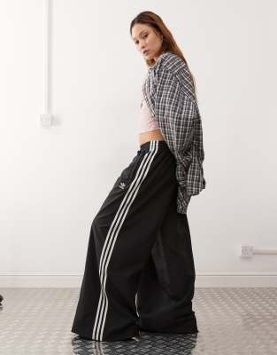 adidas Originals - Adicolor - Pantalon de survêtement ample - Noir | ASOS