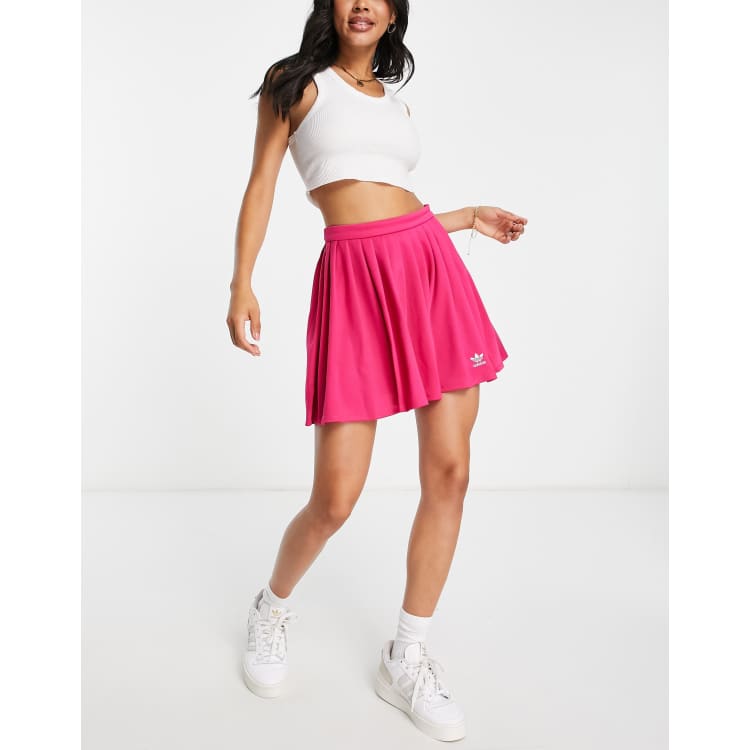 202107448-1-magenta?$n_750w$&