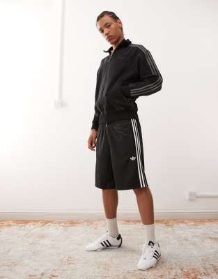 Adicolor poly shorts in black