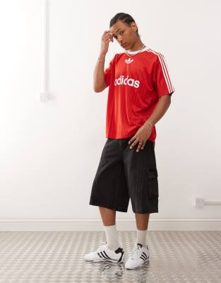 Adicolor poly T-shirt in red