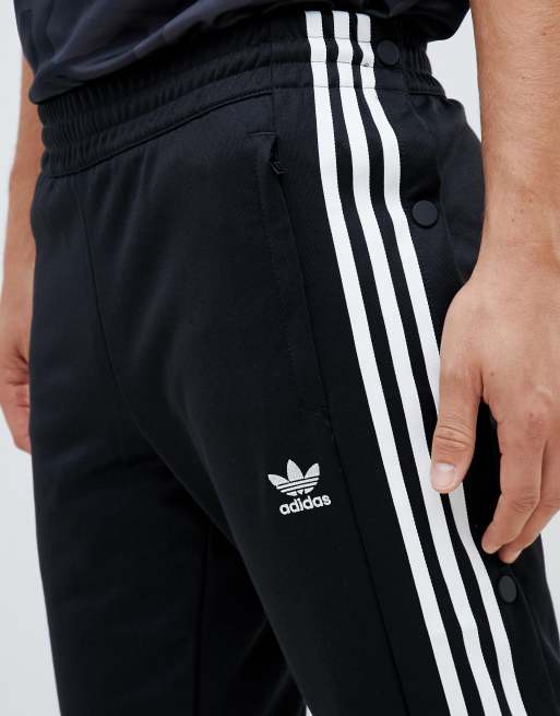 adidas Originals adicolor Popper Sweatpants In Black CW1283