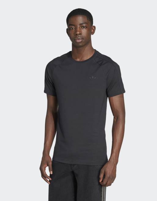 adidas Originals – adicolor – Przylegający czarny T-shirt z logo Trefoil