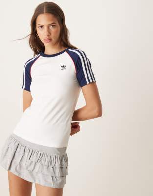 [adidas Originals] adidas Originals Adicolor raglan t-shirt in white and red L white/night indigo