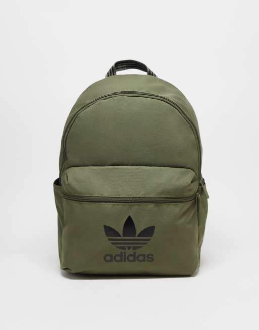 adidas Originals – adicolor – Rucksack in Oliv-Strata