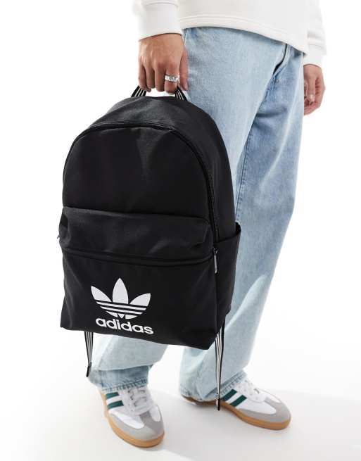 adidas Originals adicolor Rucksack in Schwarz mit Logo