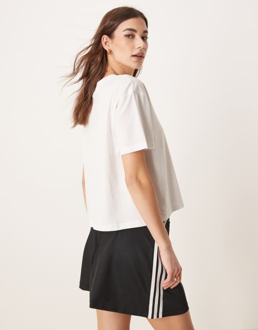 【ADIDAS ORIGINALS】★ADICOLOR CLASSIC SKIRT★送料無料 adidas Originals Adicolor skirt in black | ASOS
