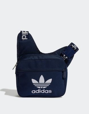 adidas Originals Adicolor sling bag