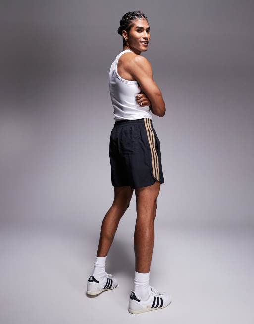 adidas Originals - Adicolor - Sprinter - Short in zwart en beige, 4 van 5