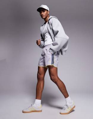 adidas Originals adidas Originals Adicolor sprinter shorts in lilac-Silver