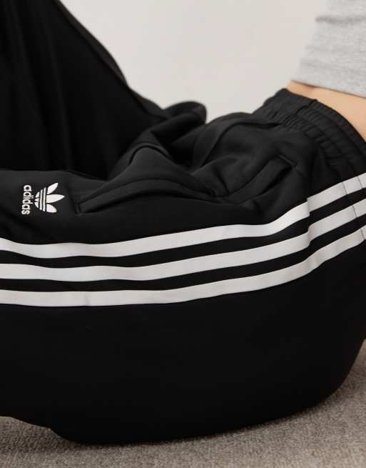 adidas gazelle silver green womens Adidas Super Star Adicolor – LOCKERSTREET main image 0