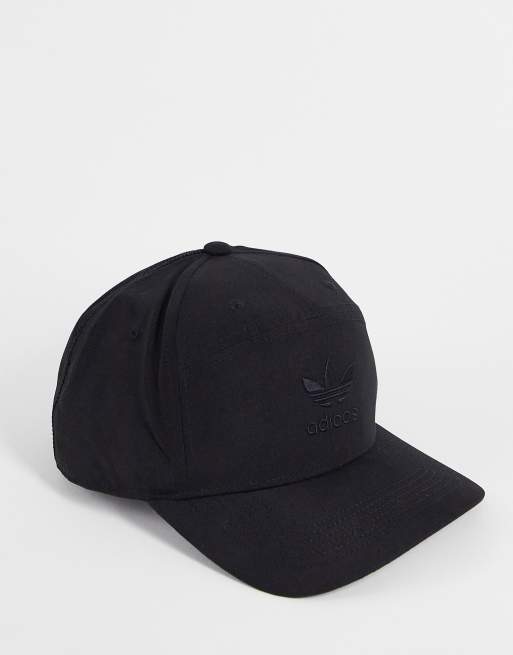 adidas Originals – adicolor – Svart snapback-keps