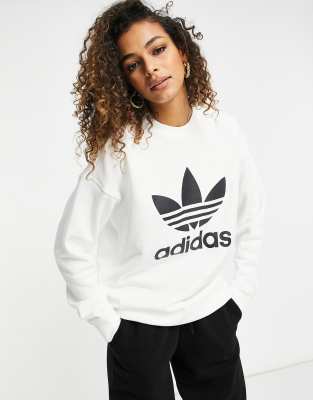 adidas Originals - adicolor - Sweatshirt in Weiß mit großem Logo