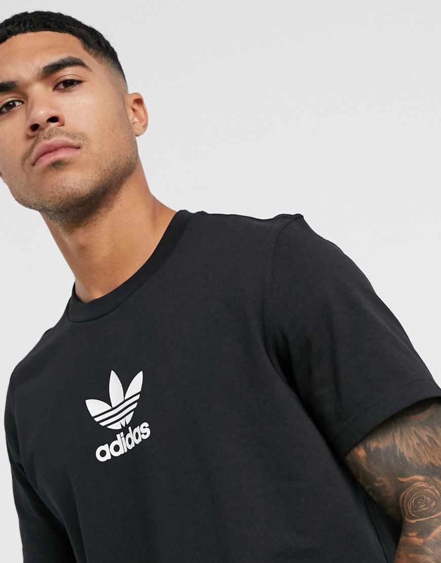 adidas Originals adicolor t-shirt in black with centre logo