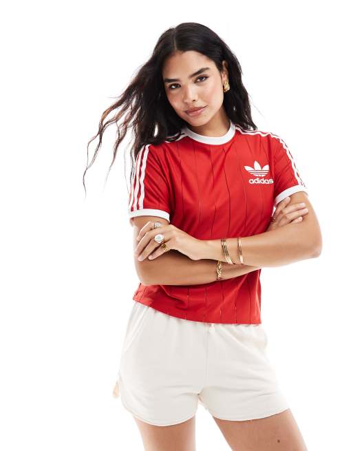 adidas Originals – Adicolor – T-Shirt in Rot mit Nadelstreifen und den 3 Streifen