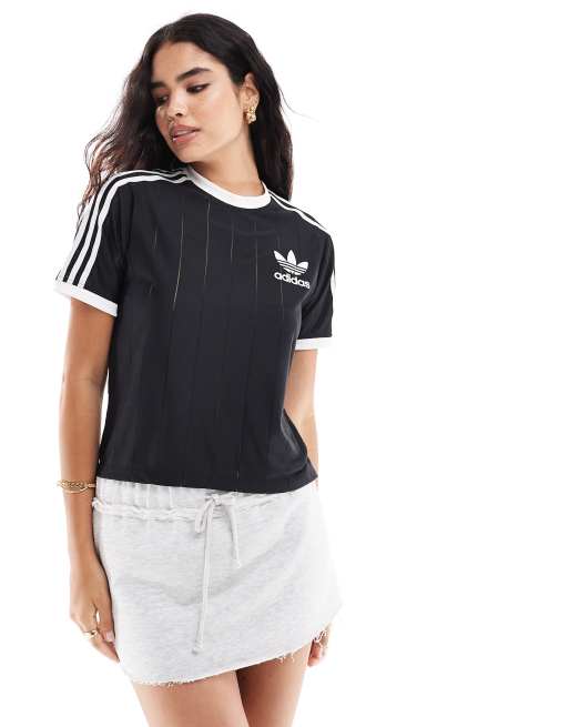 adidas Originals Adicolor T Shirt in Schwarz mit Nadelstreifen und den 3 Streifen