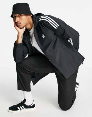 adicolor three stipe zip through windbreaker in black
