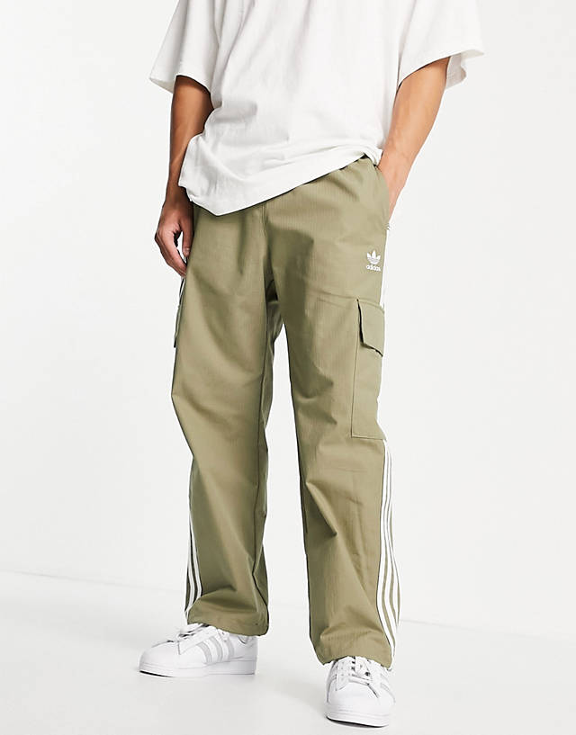 adidas Originals - adicolor three stripe cargo trousers in khaki
