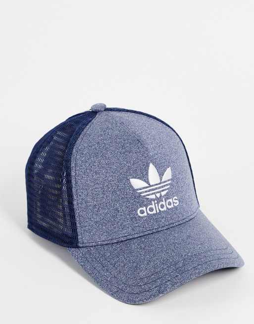 hoek regeren wraak adidas Originals adicolor Trefoil trucker cap in black | ASOS