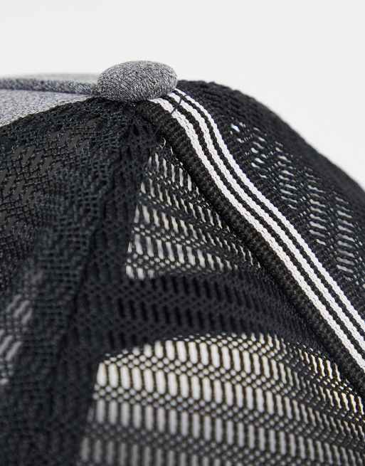 adidas Originals - adicolor - Truckerpet met trefoil in grijs
