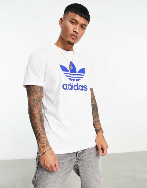 Adidas t shirt vit 2025