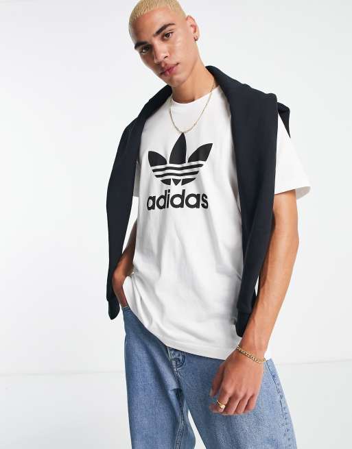 adidas Originals – adicolor – Vit t-shirt med stor logga