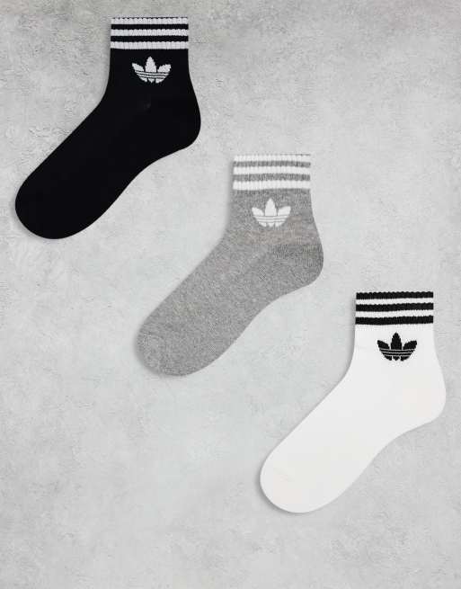 adidas Originals – adicolor – Zestaw 3 par skarpetek do kostki z logo Trefoil w kolorach czarnym, białym i szarym