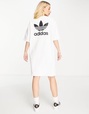 adidas Originals - adicolour - T-Shirt-Kleid in Weiß mit Rückenprint