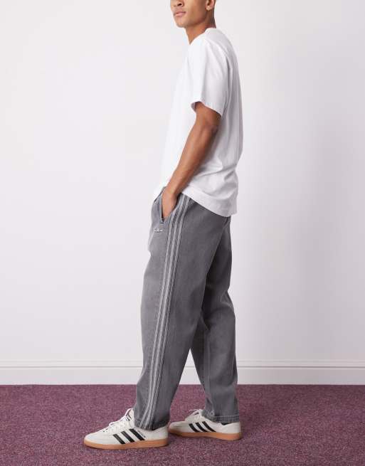 adidas Originals Adidas adicolor loose trackpant denim stone in grey