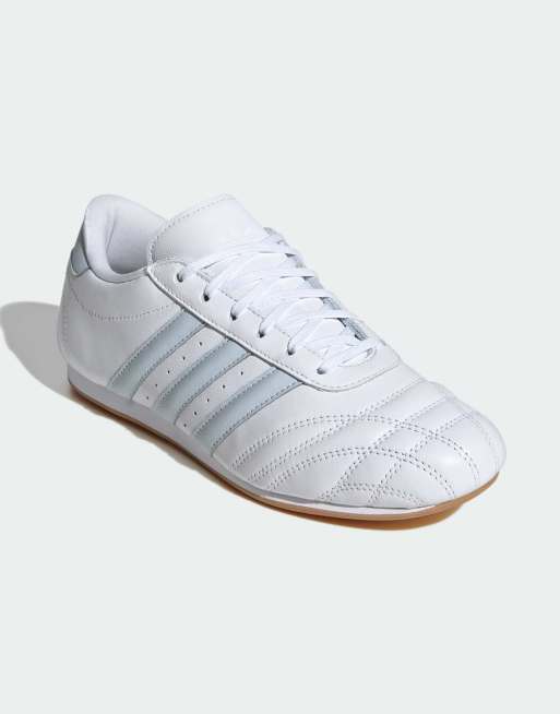 adidas Originals – adidas Taekwondo – Biało-błękitne sznurowane buty