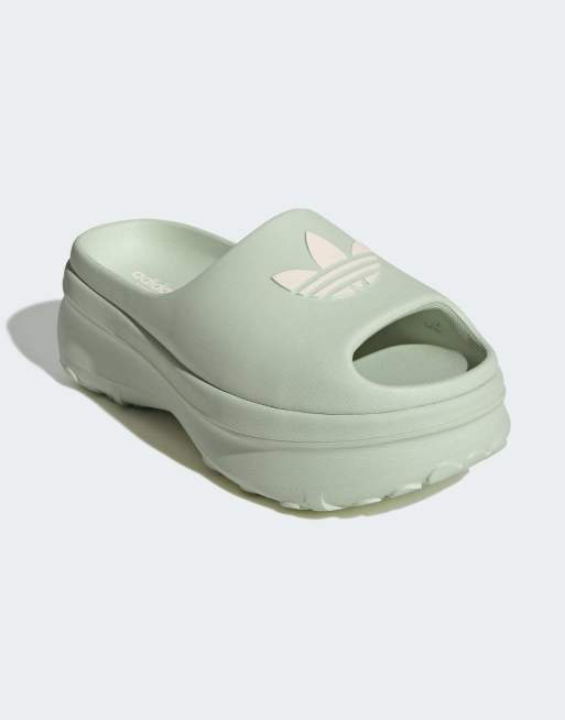 adidas Originals – Adifom Stan – Gröna och vita tofflor
