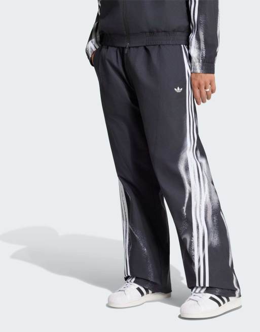 adidas Originals Adilenium 6 trackpant in black, 5 of 5