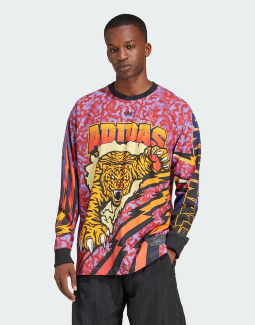 adidas Originals - Adilenium Season 3 - T-shirt a maniche lunghe rossa con grafica