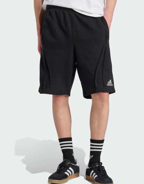 adidas Originals – Adilenium Season 4 Teamgeist – Svarta shorts i fleece - view 1