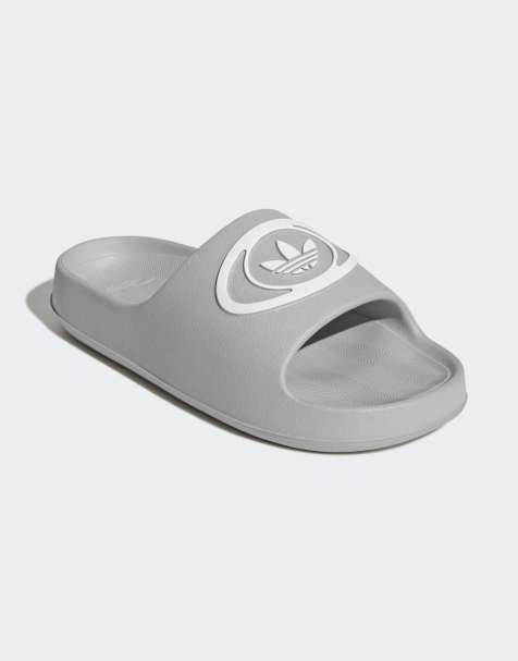 adidas Originals - Adilette 00s - Slippers in grijs met wit - view 1