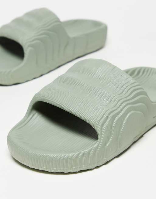 adidas Originals adilette 22 Claquettes Vert