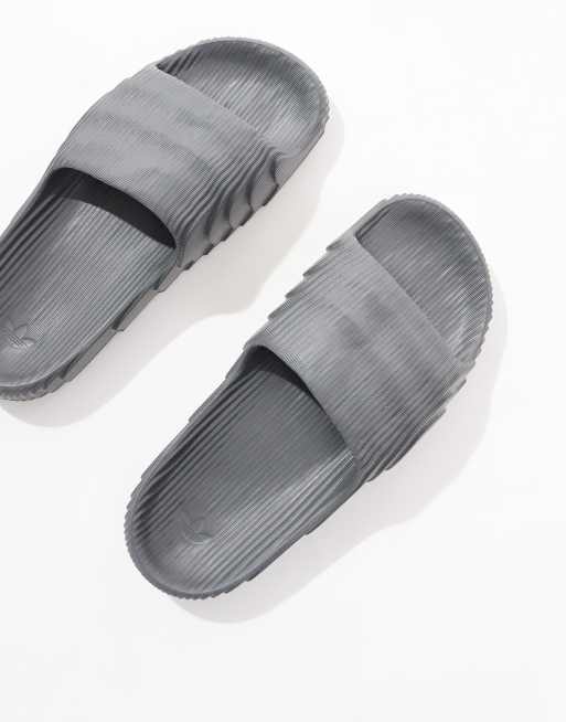 adidas Originals – Adilette 22 – Slider in Grau, 4 von 4